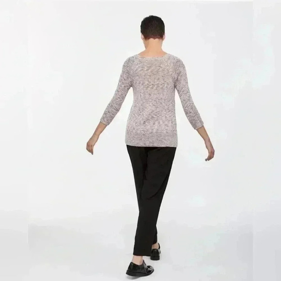 Raglan 3/4 Sleeve Sweater - Picture 2 of 6